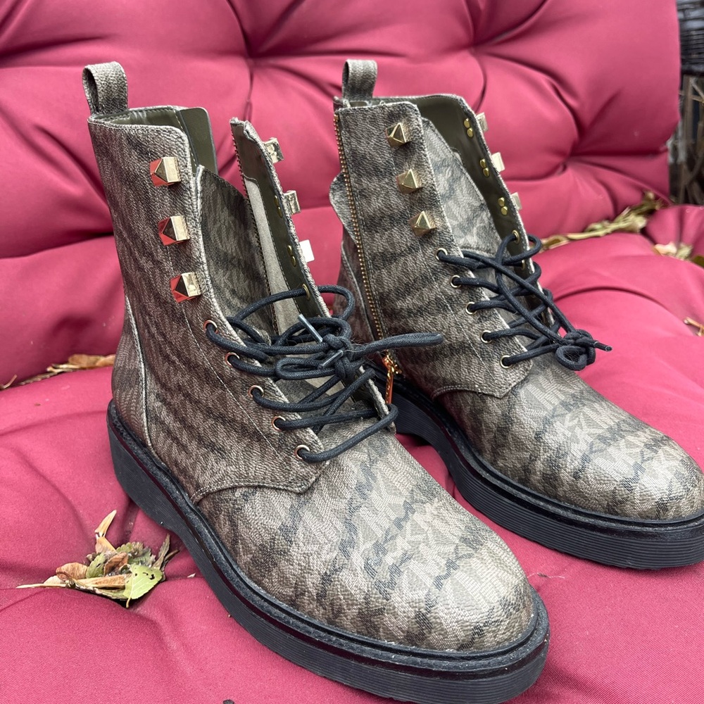 MICHAEL Michael Kors Brown Lace-Up Boots